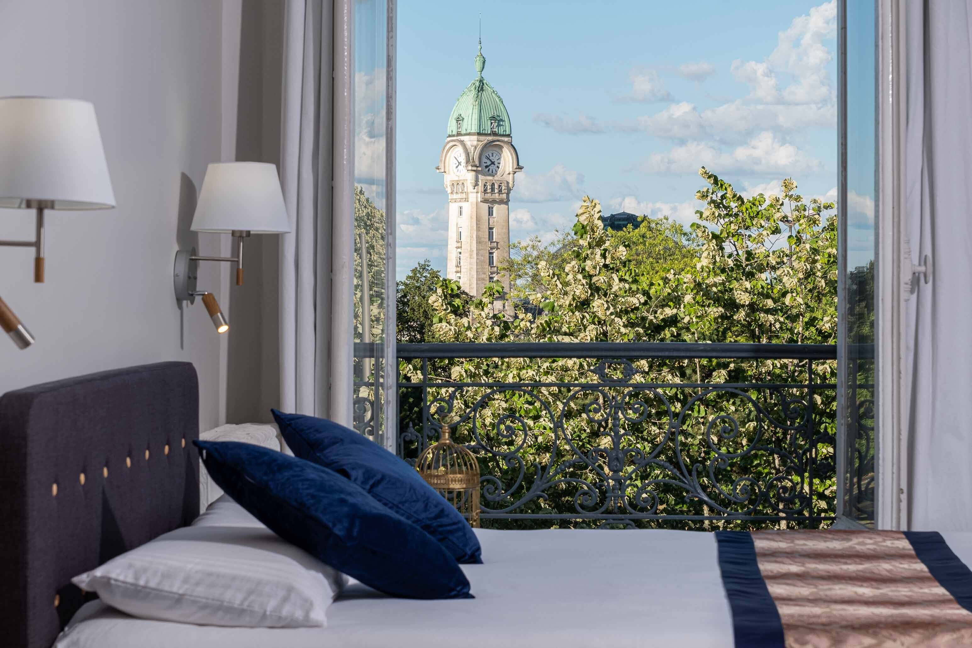 Decoració individual, escriptori i habitacions insonoritzades 