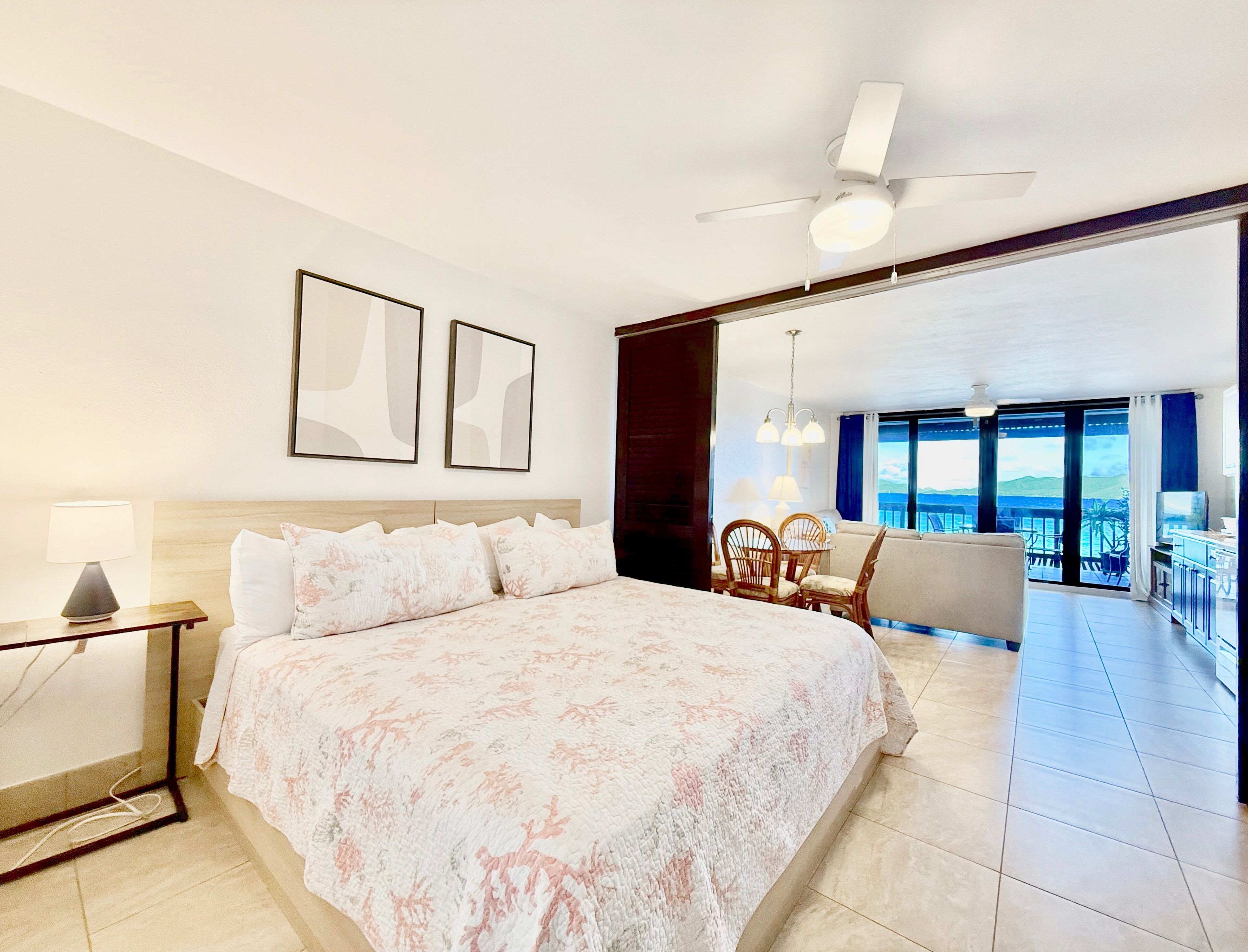 Comfort Studio Suite | Premium bedding, down comforters, in-room safe, laptop workspace