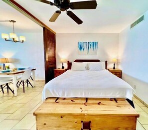 Luxury Apartment | 1 bedroom, premium bedding, down comforters, in-room safe