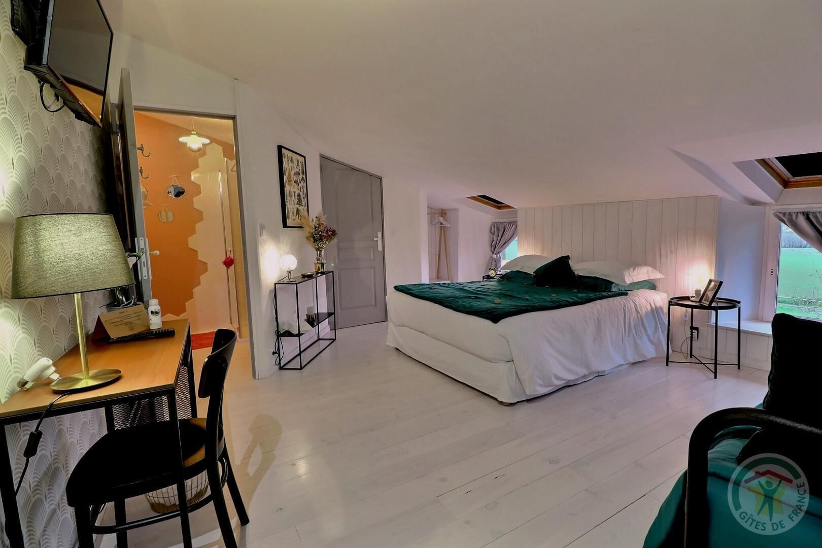 Chambre Fée Morgane | Literie de qualité supérieure, décoration personnalisée