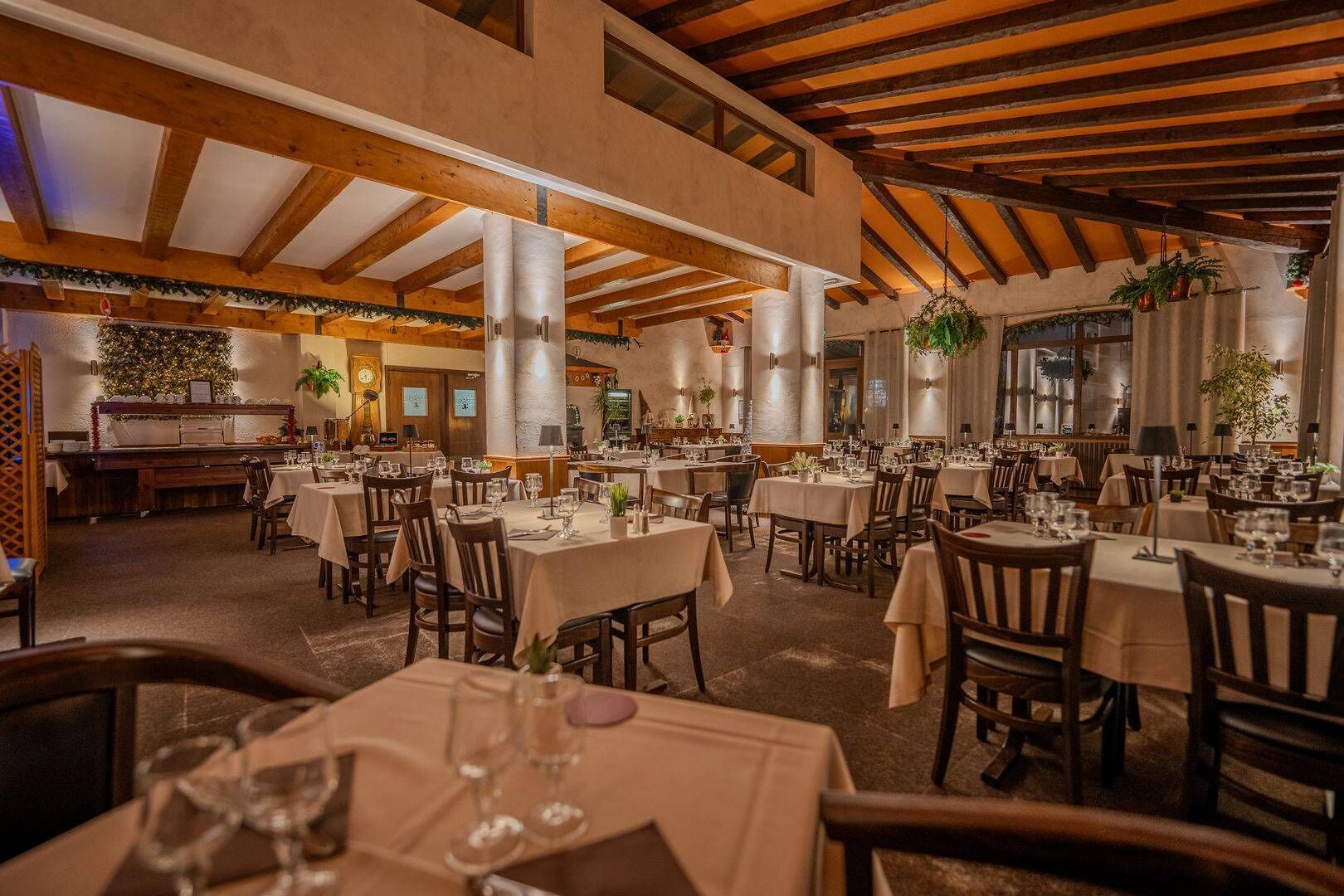 lunch and dinner served, local cuisine