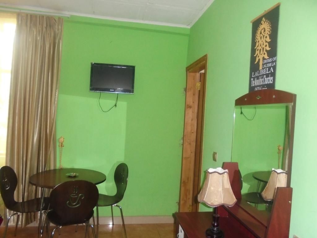 Habitación básica doble | Servicio de la habitación