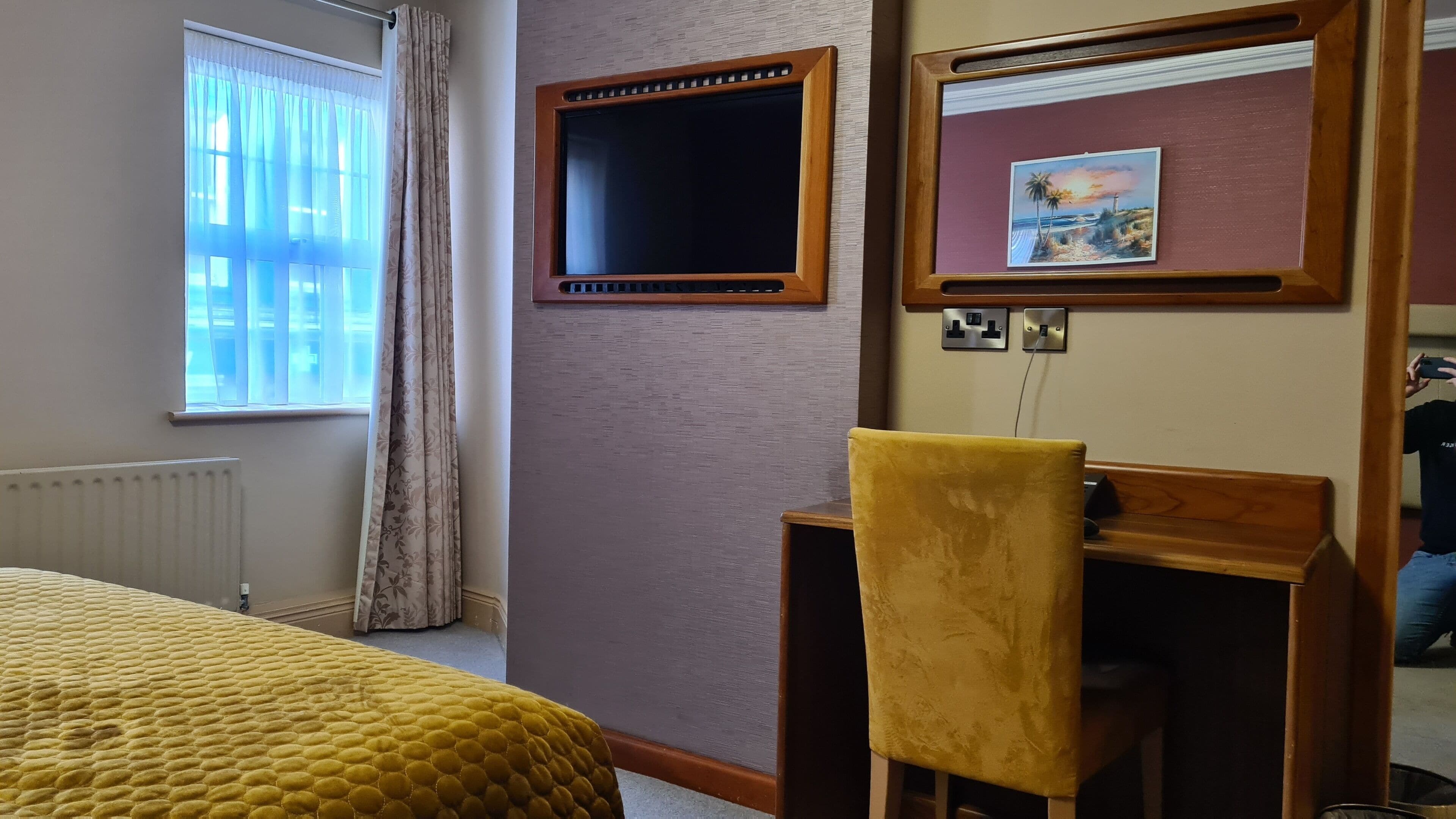 double room | in-room safe, desk, iron/ironing board, free wifi
