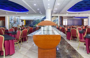 Daily buffet breakfast (EUR 8 per person)