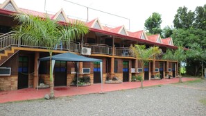 Exterior - Nipa Hut Resort (San Leonardo)