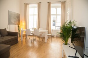 Apartamento clássico, 1 quarto (TOP 20) | Opções para refeição no quarto