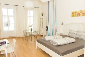 Apartamento clássico, 1 quarto (TOP 21) | Ferros/tábuas de passar roupa, Wi-Fi de cortesia, roupa de cama