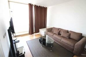 Living area - Studio Suite Manquehue (Santiago)