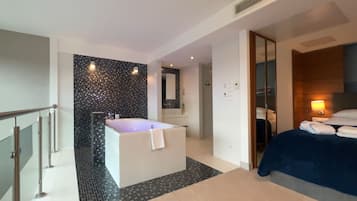 Ropa de cama de alta calidad y minibar