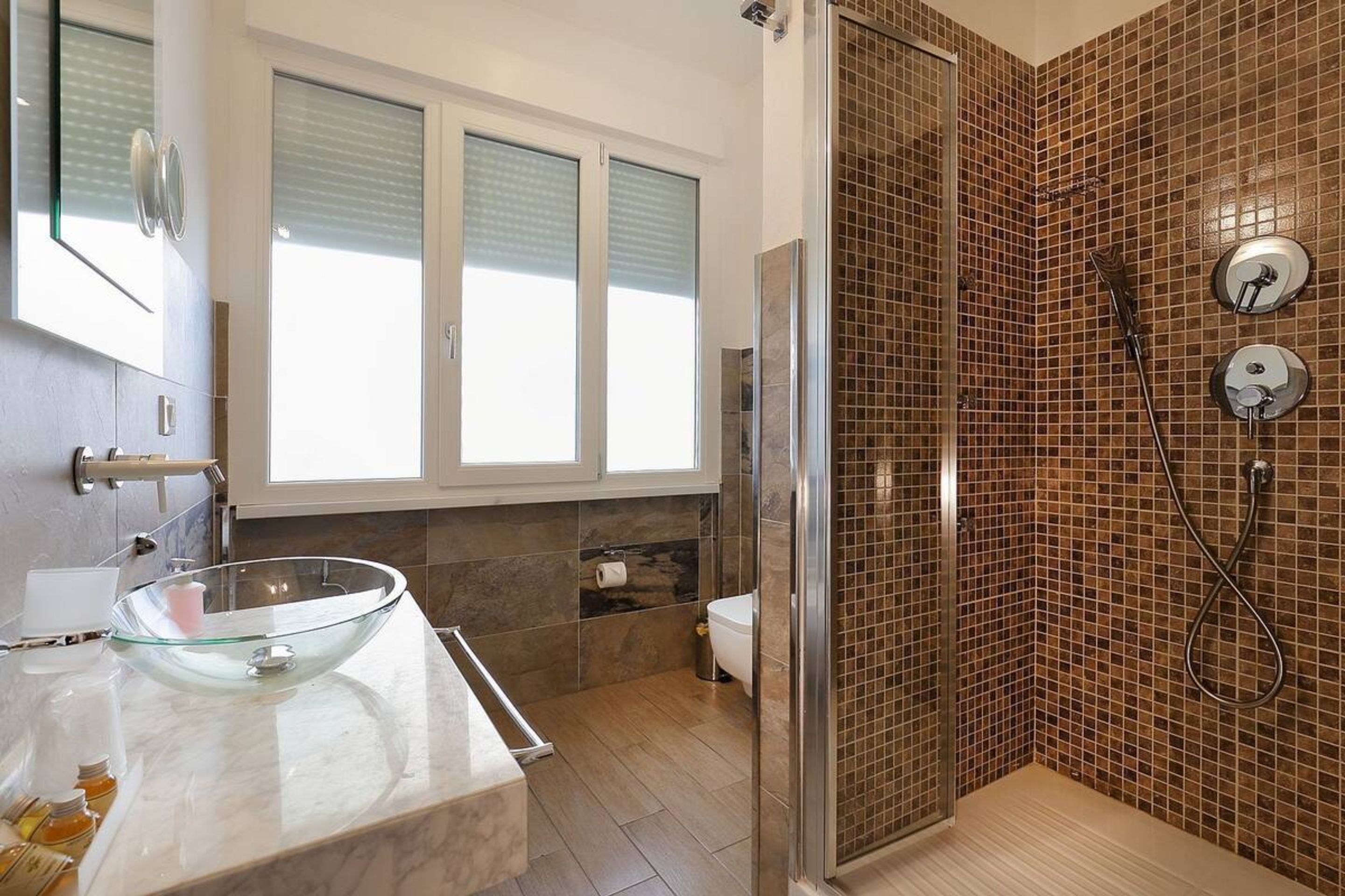 Free toiletries, hair dryer, bidet, towels