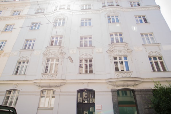 Front of property - Vienna Hotspot - Wien Mitte (Vienna)