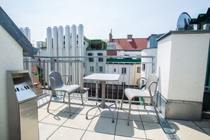 Deluxe Apartment, 3 Bedrooms, Terrace (TOP 12) | Balcony - Vienna Hotspot - Wien Mitte (Vienna)