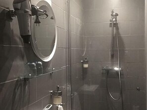 Douche de la salle de bain