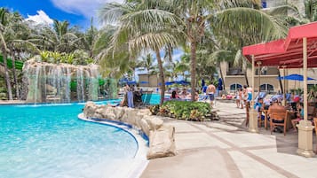 2 piscinas externas, barracas, guarda-sóis