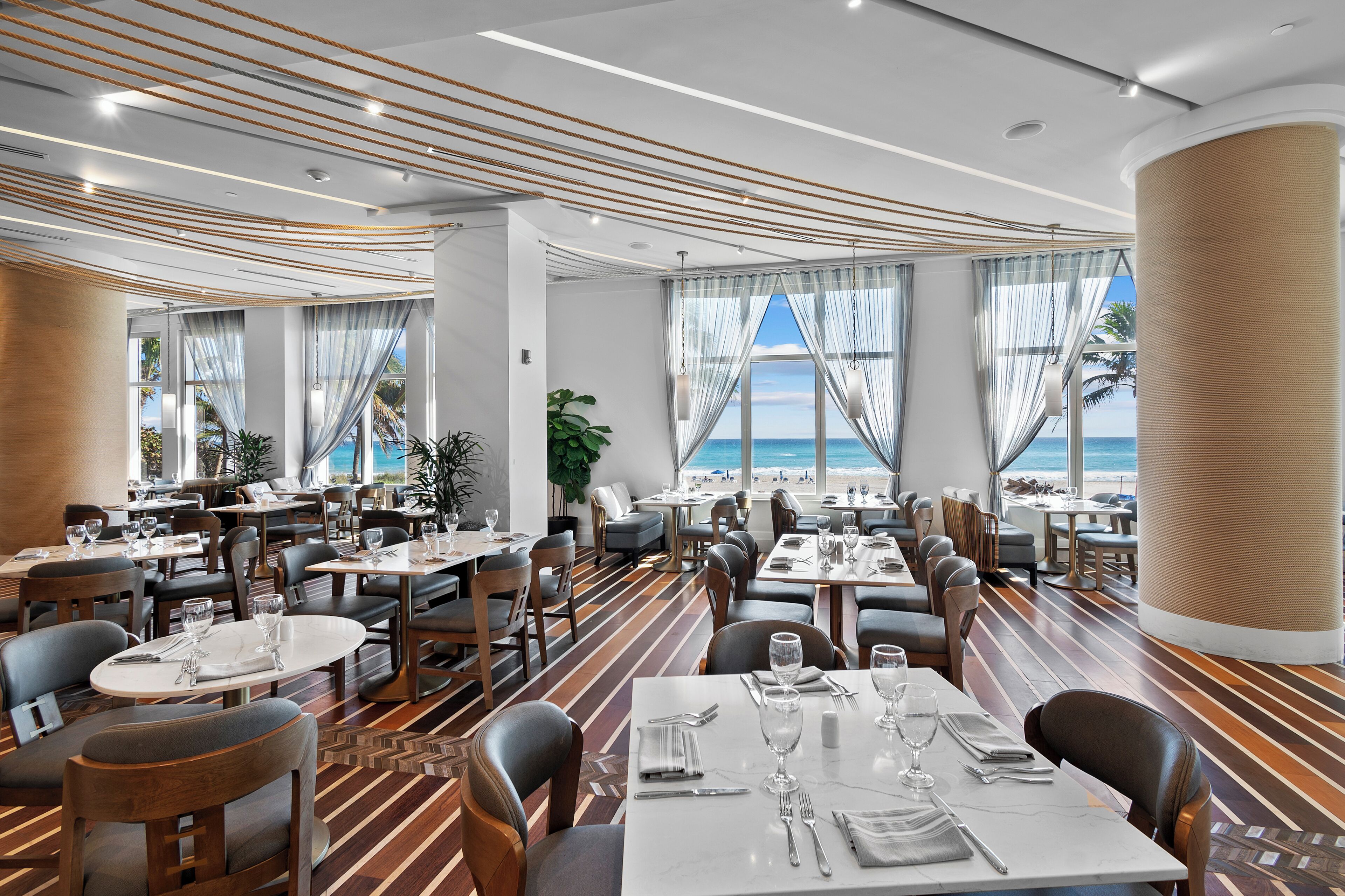 3 restaurants, breakfast, lunch, dinner served; American cuisine