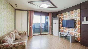 Living area | LCD TV