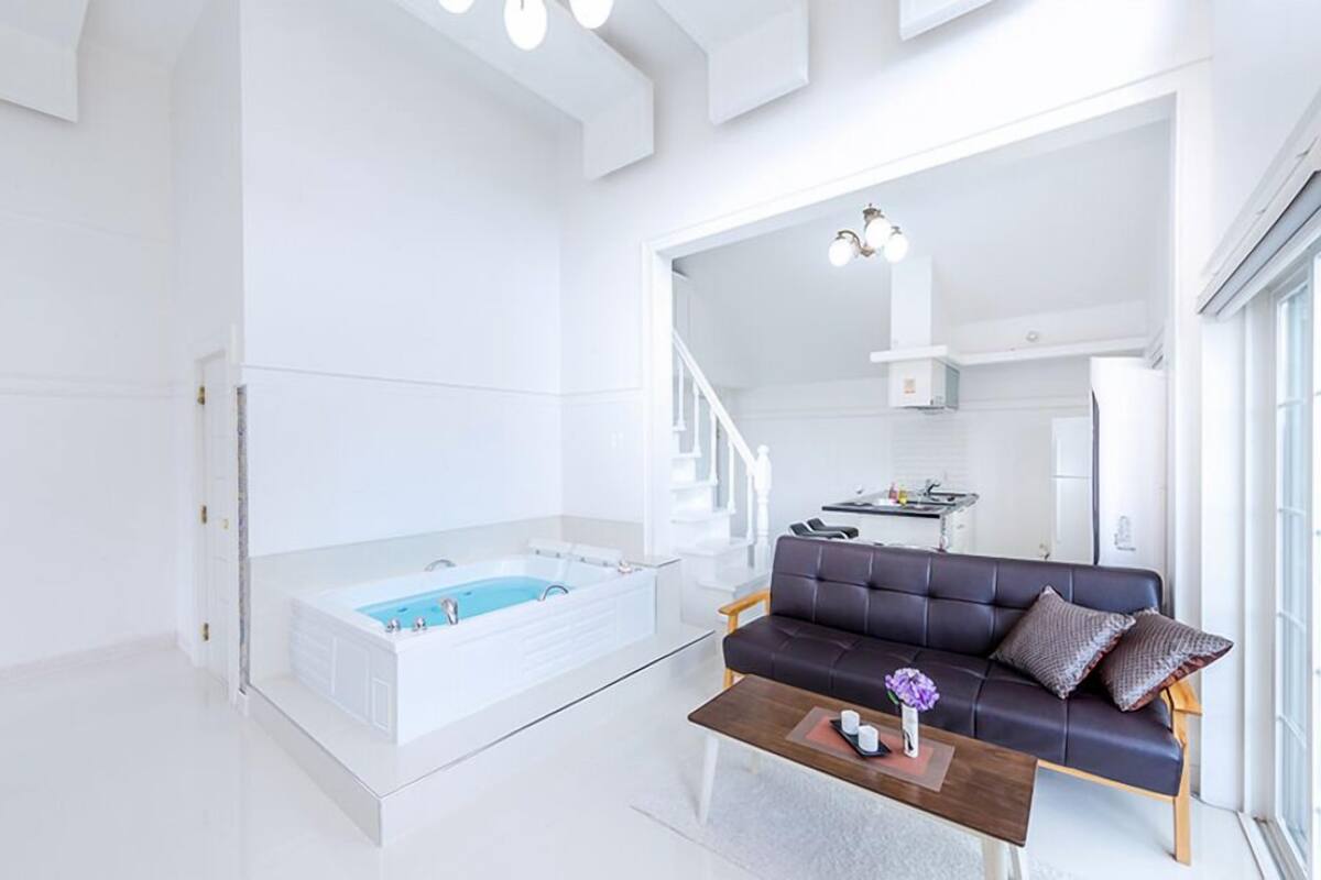 Maisonette, Whirlpool (A-1) | Wohnbereich | Flachbildfernseher
