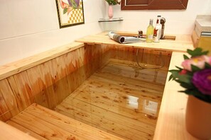 Baignoire relaxante profonde