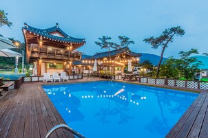 Seasonal outdoor pool