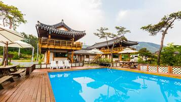 Seasonal outdoor pool