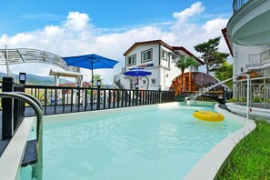 Utomhuspool