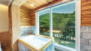 Studio, Whirlpool (Hisop) | Kostenloses WLAN