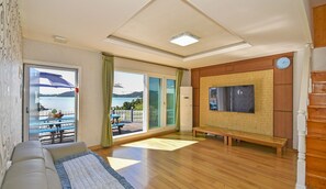 101 | Free WiFi - Yeosu Good Morning Pension (Yeosu)