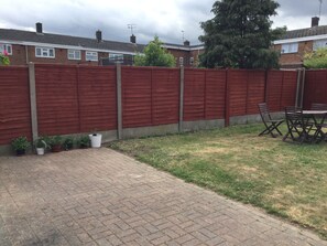 House, 4 Bedrooms | Terrace/patio - Nice 4 Bedroom near Basildon Town Center (Basildon)