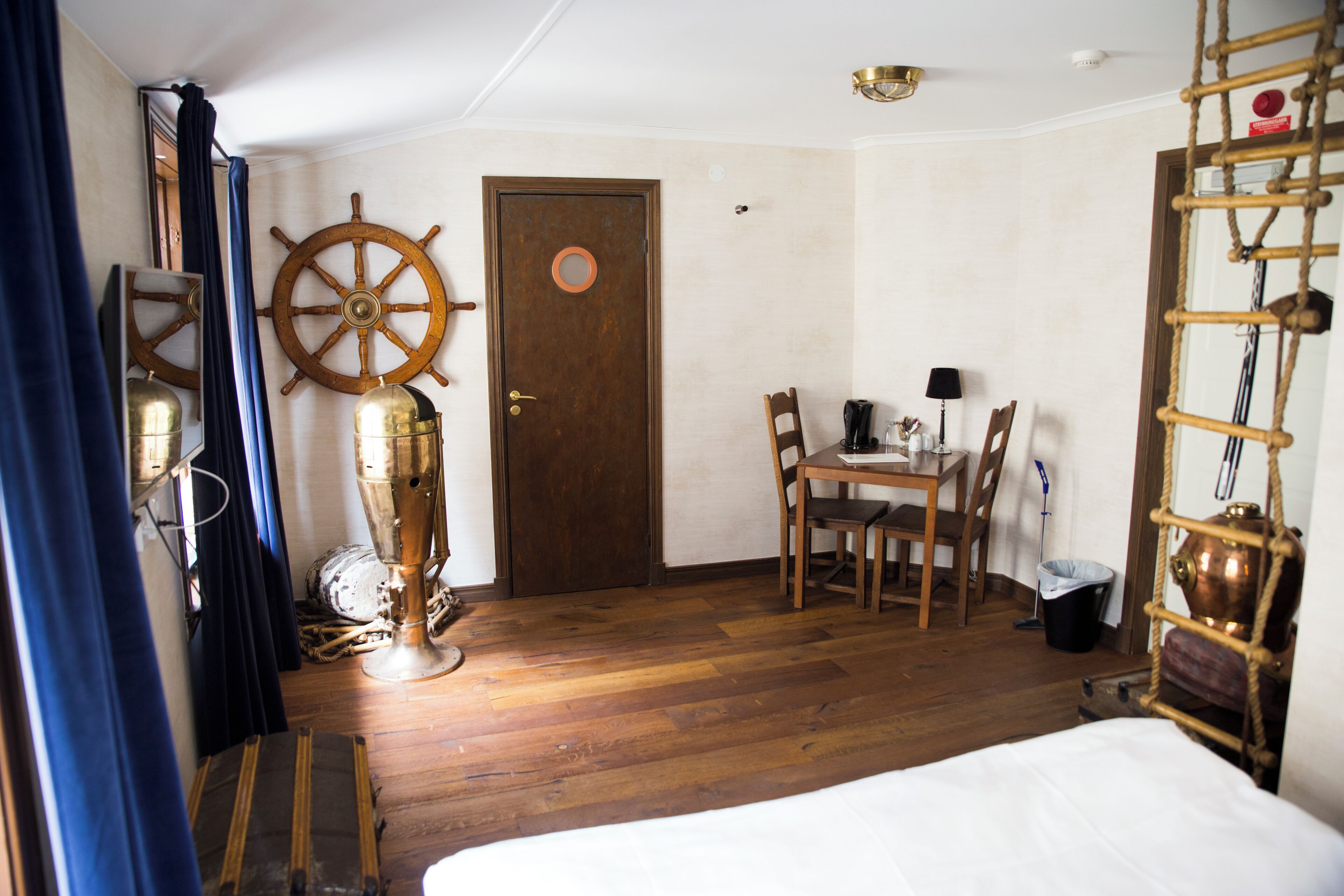 standard single room, 1 large single bed, city view | premium bedding, pillow-top beds, individually decorated