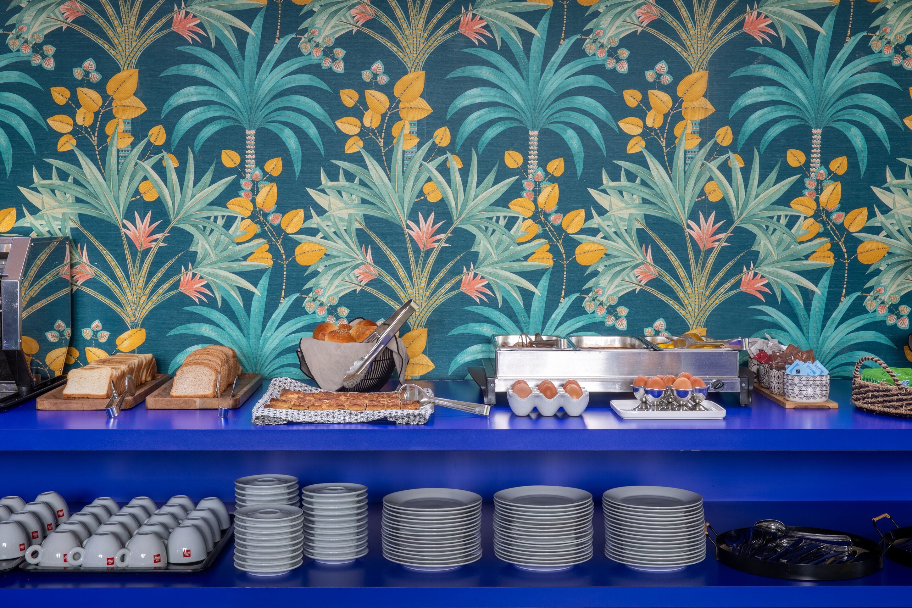 daily buffet breakfast (eur 15 per person)