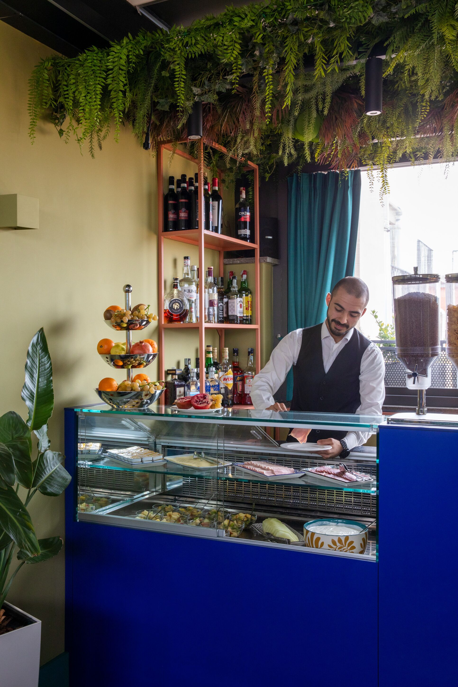 daily buffet breakfast (eur 15 per person)