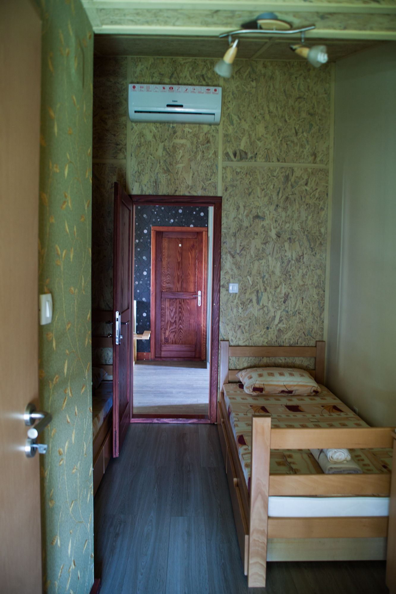 Photo - San Art Floating Hostel & Apartments