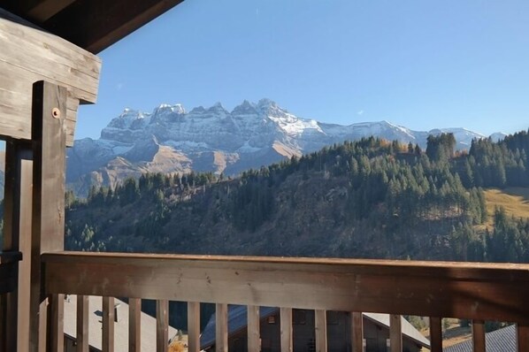 الإطلالة من المنشأة