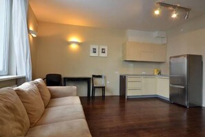 Apartment | Living area | TV - Zoliborz Apartament (Warsaw)