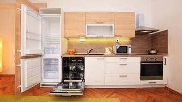 Classic Apartment, 2 Bedrooms, Kitchen, City View | Private kitchen | Fridge, microwave, stovetop, coffee/tea maker