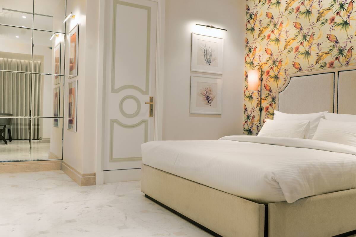 Superior Deluxe Tranquil Sleep Room | 客房内保险箱、办公桌、遮光窗帘、隔音