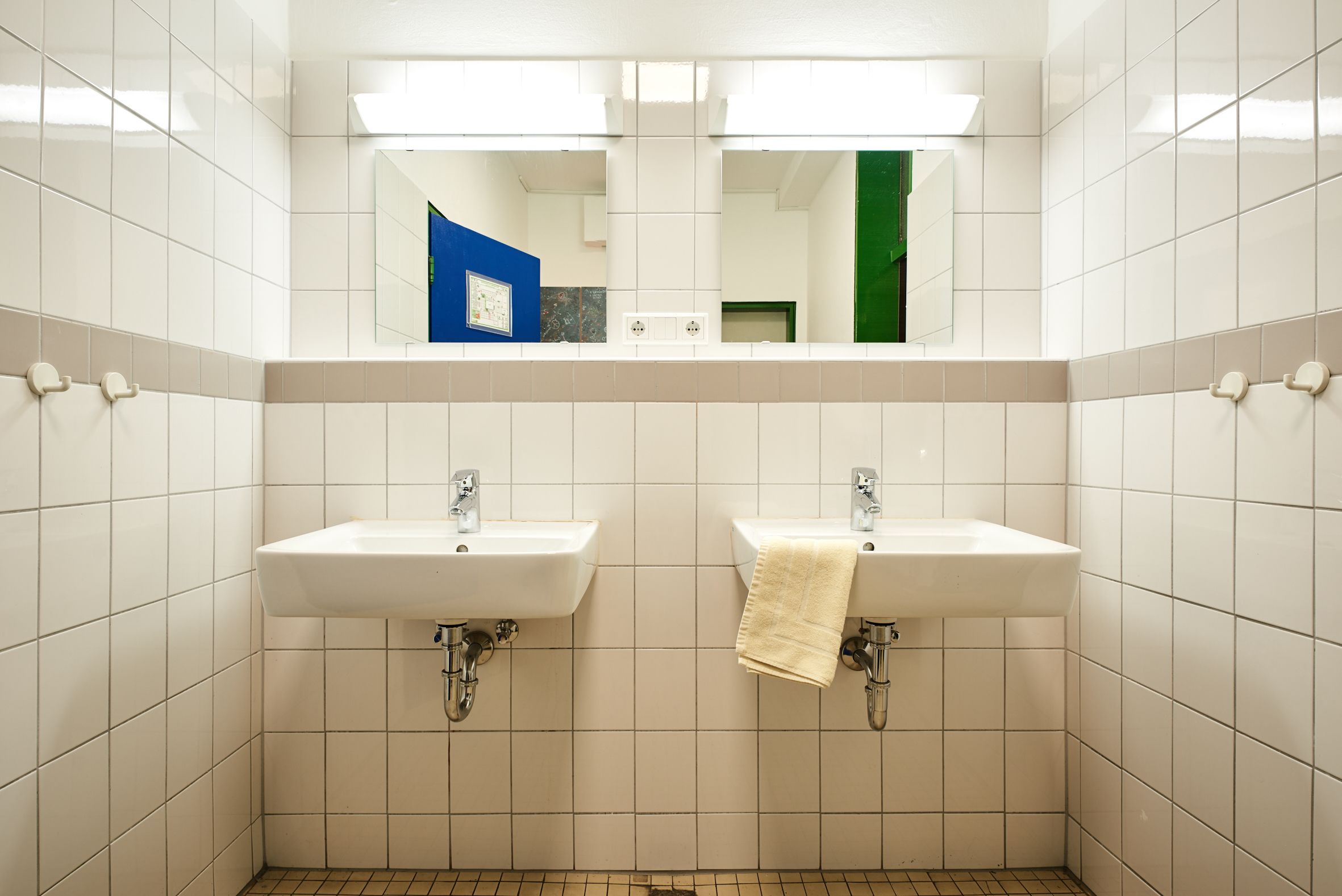 Family Room (Standard ) | Bathroom | Shower, towels