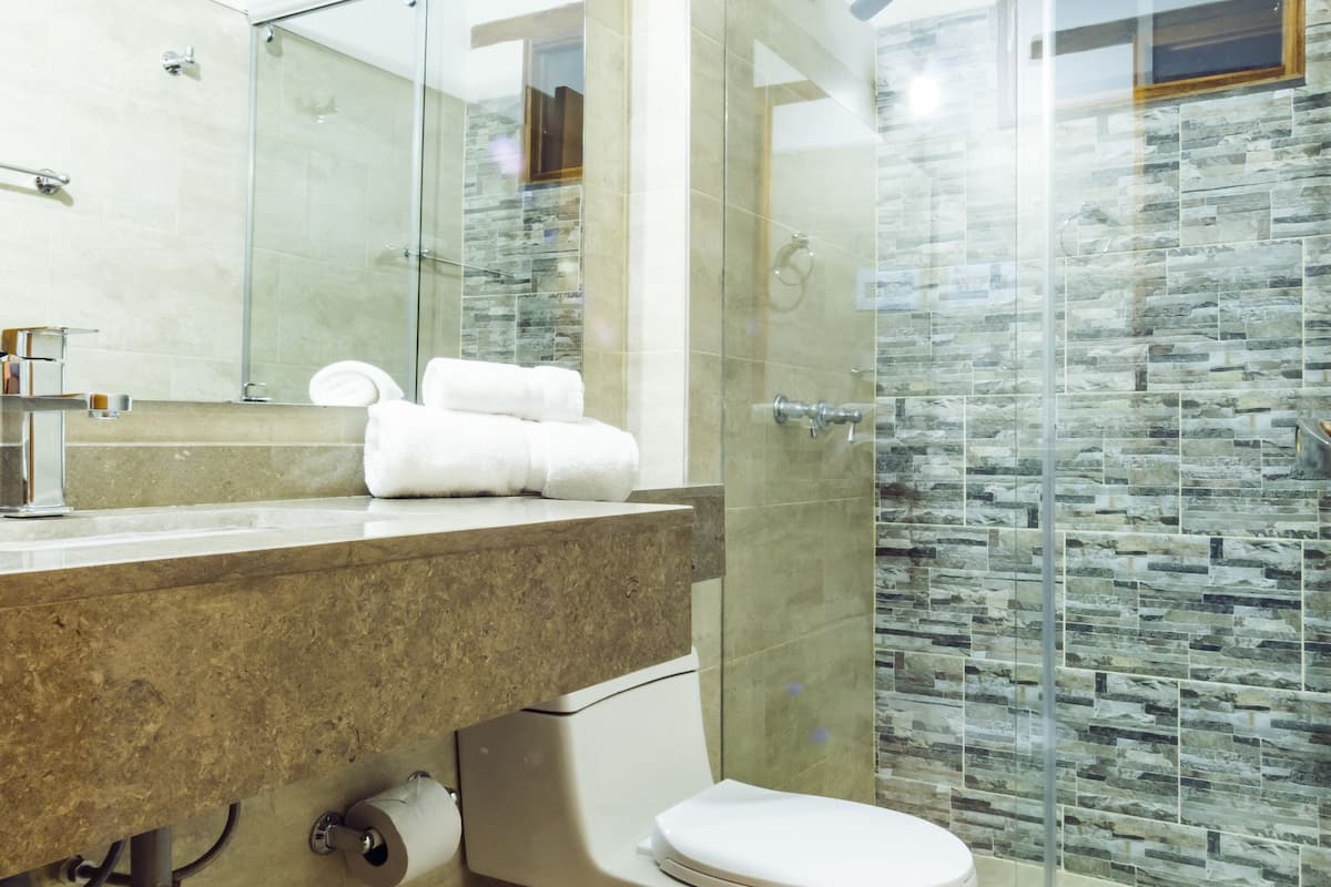 free toiletries, towels, soap, shampoo