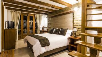 Family Double or Twin Room, Multiple Beds, Balcony, Mountain View (Jardinerito) | 1 bedroom, premium bedding, down duvets, pillow-top beds
