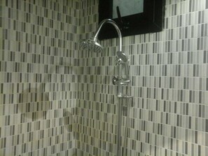 Studio | Bathroom shower