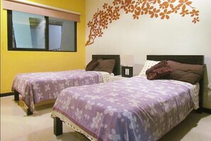 Comfort-Apartment, 2 Schlafzimmer | 2 Schlafzimmer, Zimmersafe, kostenloses WLAN