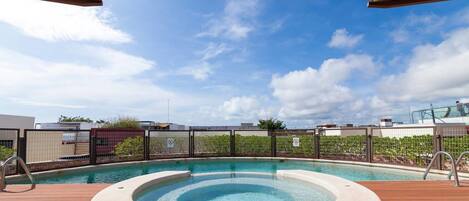 Udendørs pool, tagterrassepool