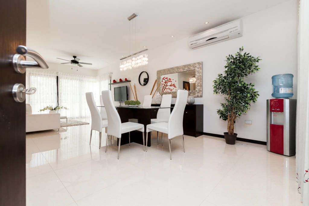 Makan di kamar