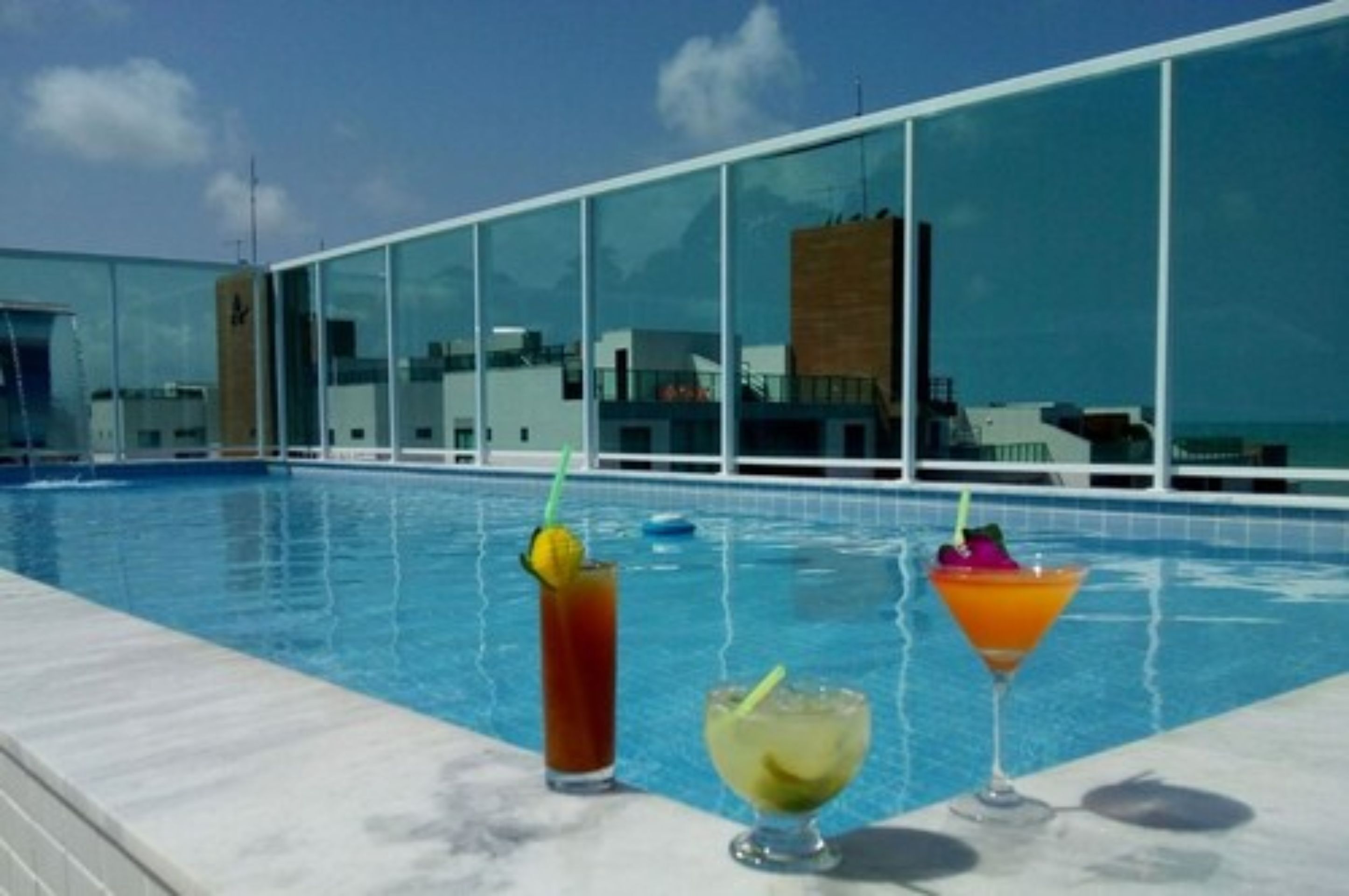 outdoor pool, pool loungers