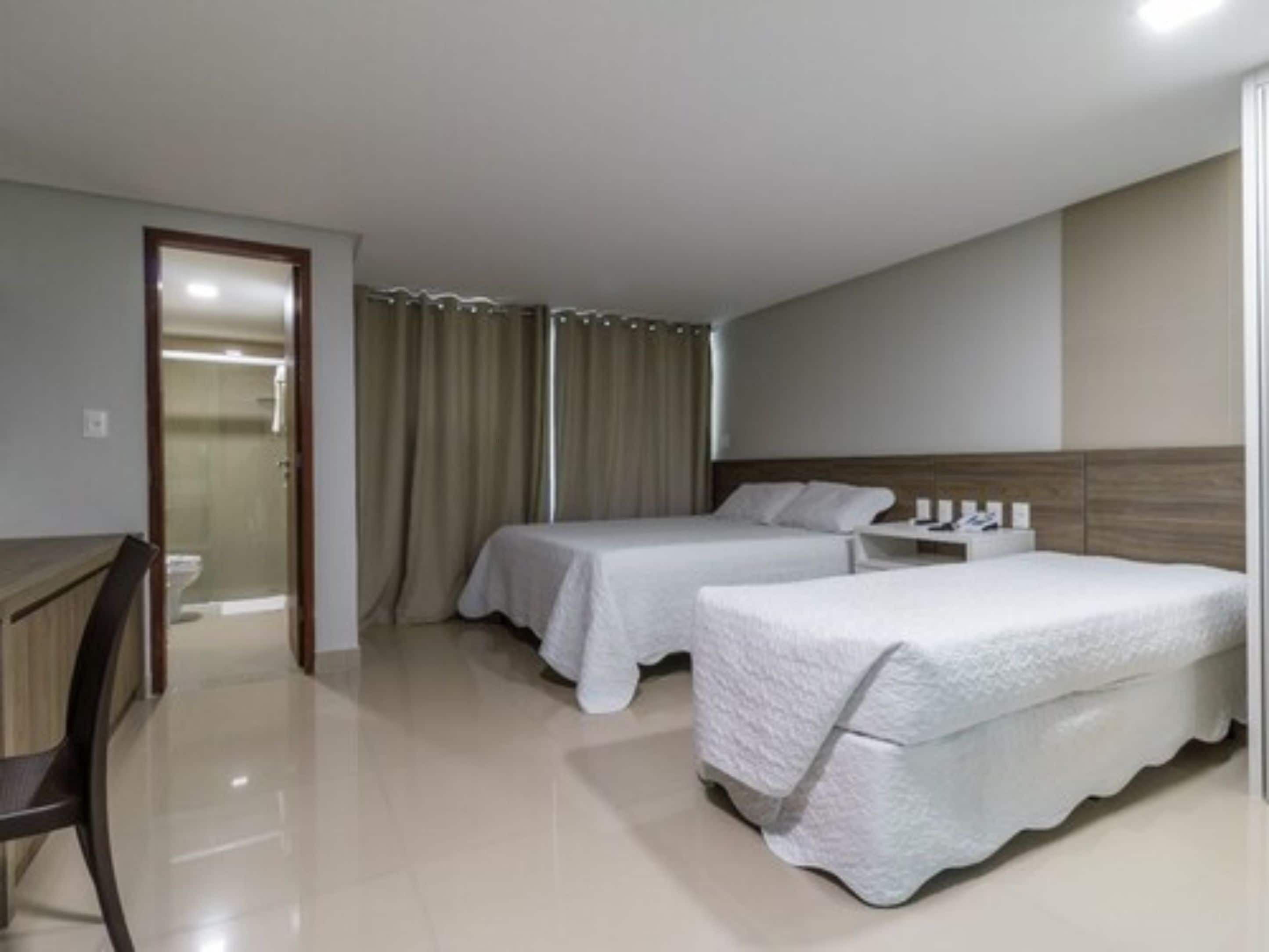 triple room | minibar, bed sheets, wheelchair access