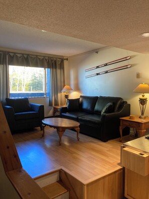 Smart TV, chimenea y tenis de mesa 