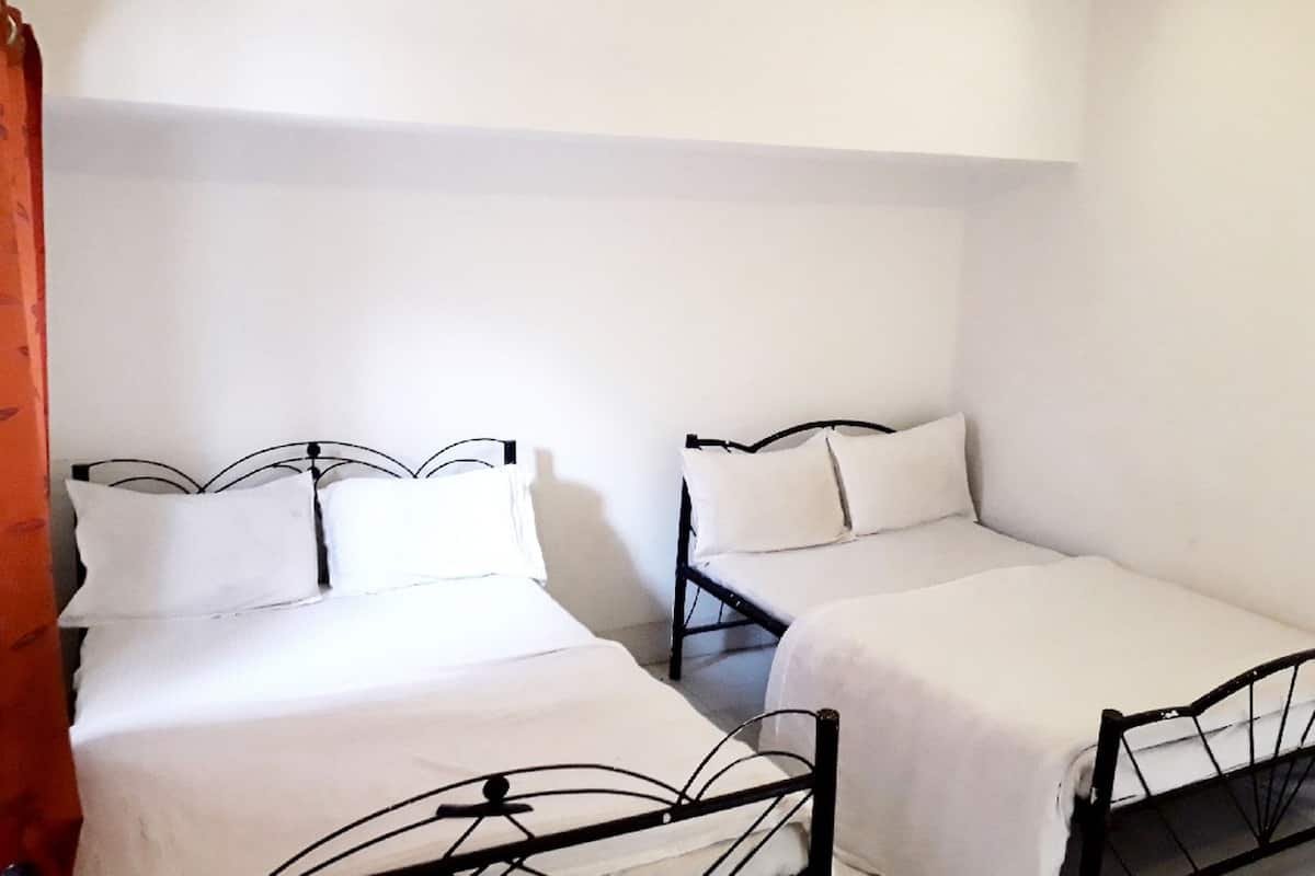 Rollaway beds, free WiFi