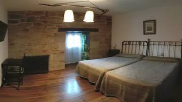 Chambre Double | Wi-Fi gratuit, draps fournis