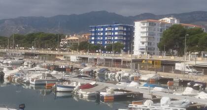 Apartamento en primera linea de mar 2 dormitorios+WIFI+2 PLAZAS PARKING+TERRAZA