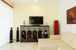 Exclusive-Apartment | Wohnzimmer | Flachbildfernseher